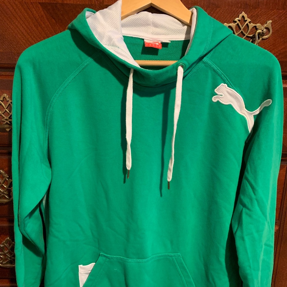Puma Hoodie Size Large